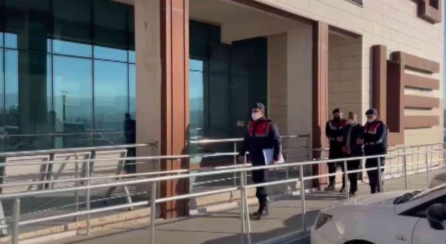 İzmirde JASAT timleri firari suçlu avında: 16 hükümlü yakalandı