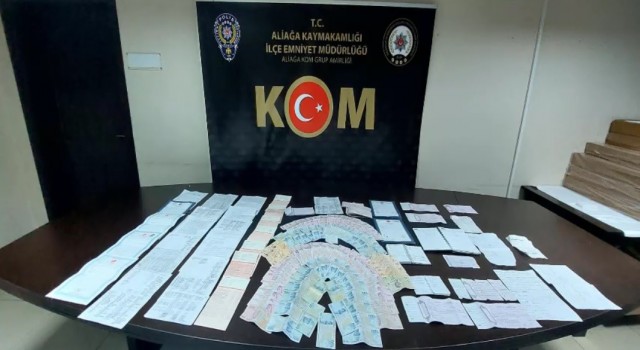 İzmirde tefeci operasyonu: 2 kişi yakalandı