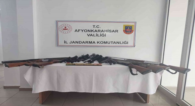 Jandarma eğlencelerde havaya ateş açan magandaları affetmedi