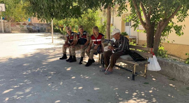 Jandarmadan Kore Gazisi Kılınça anlamlı ziyaret