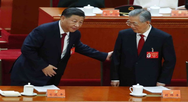 Jinping: Barışçıl yeniden birleşmenin gerçekleşmesi yönünde ısrar ediyoruz