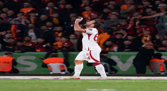 Juan Matanın ilk gol sevinci