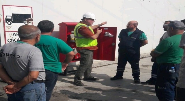 Kağıt fabrikasındaki yangın tatbikatı gerçeğini aratmadı