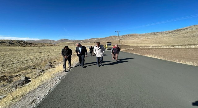 Kağızmanda yollar beton oluyor