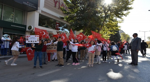 Kahramanmaraşta 29 Ekim Cumhuriyet Bayramı Coşkusu