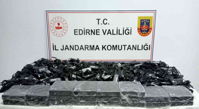 Kapıkulede bilgisayar parçaları ele geçirildi