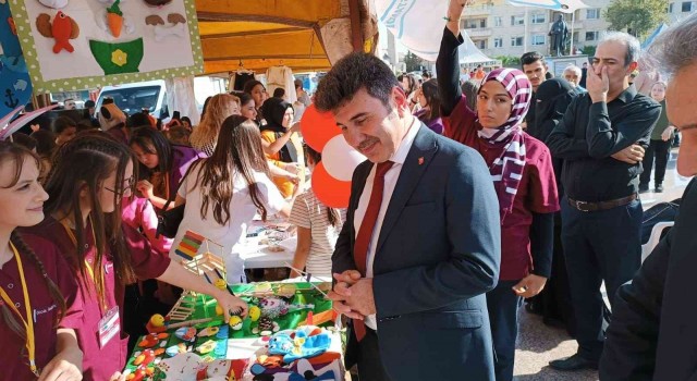 Karacoşkun, Mesleki Eğitim Fuarına katıldı