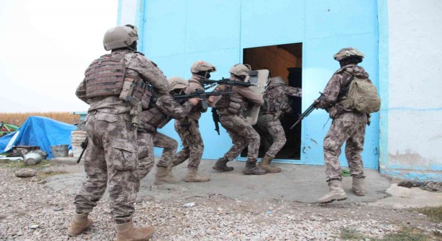 Karamanda 2 ayrı suç örgütüne ‘son nokta operasyonu: 32 gözaltı