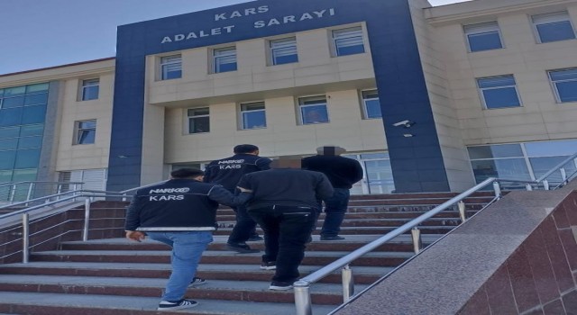 Karsta ‘torbacı operasyonu: 6 tutuklama