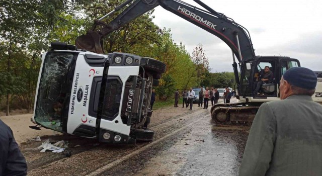Kastamonuda kamyon ile tır çarpıştı: 1 yaralı