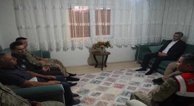 Kaymakam Çalışır, Gazi Ataşı evinde ziyaret etti