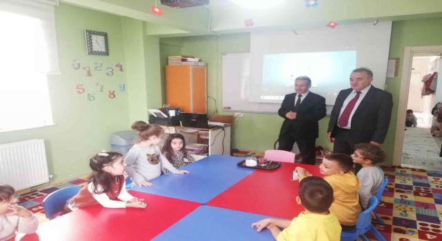 Kaymakam Öztürk, Kuran kursu öğrencileriyle bir araya geldi