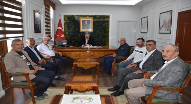 Kaymakam Sağlam, muhtarları günlerinde ağırladı