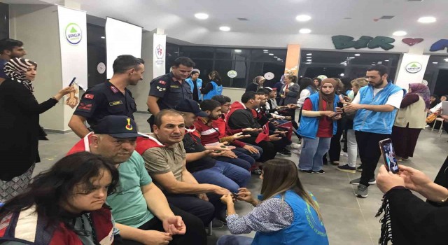 Keçiören Belediyesi engelli bireyleri Mersin kampına götürdü