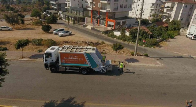 Kepezin yüzleri güldüren çöp araçları