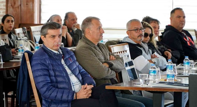 Kıbrıslı turizmcilerden Erciyese çıkarma