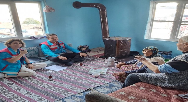 Kırkağaçta 55 günde 550 aile ziyaret edildi