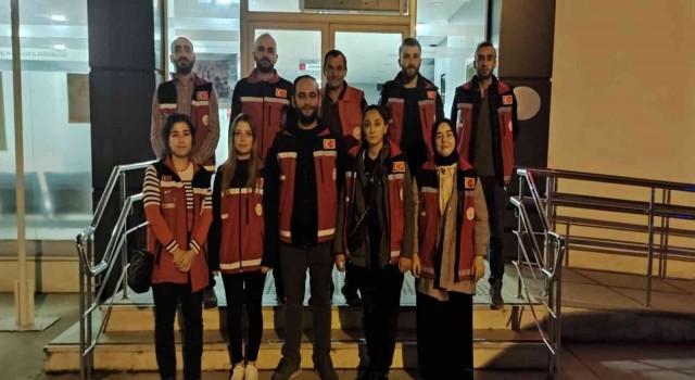 Kırmızı yelekliler Bartında