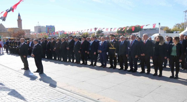 Kırşehirde 29 Ekim Cumhuriyet Bayramı Coşkusu Başladı