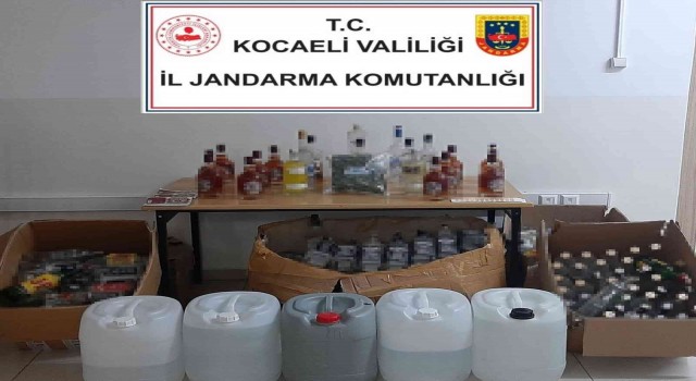 Kocaelide jandarma ekiplerinden sahte içki operasyonu: 2 gözaltı