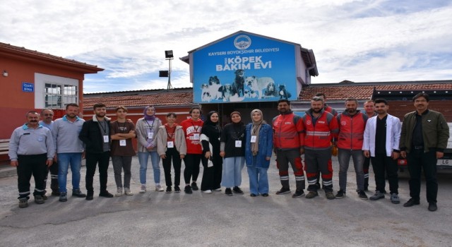 Kocasinan Belediyesinin küçük dostlar çalışmalarına üniversiteli öğrencilerinden destek