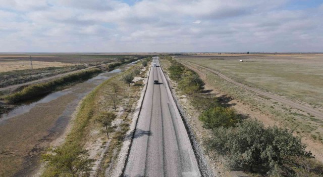 Konya Büyükşehirden Çumraya 21,5 km daha mahalle yolu