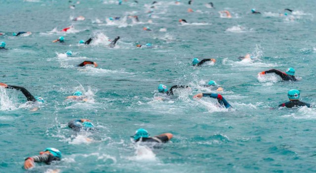 Konyaaltında 6 ülkeden yaklaşık 500 sporcu uluslararası yüzme yarışında buluşacak