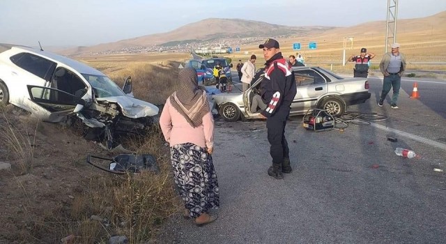 Konyada feci kaza: 5 ölü, 2 ağır yaralı