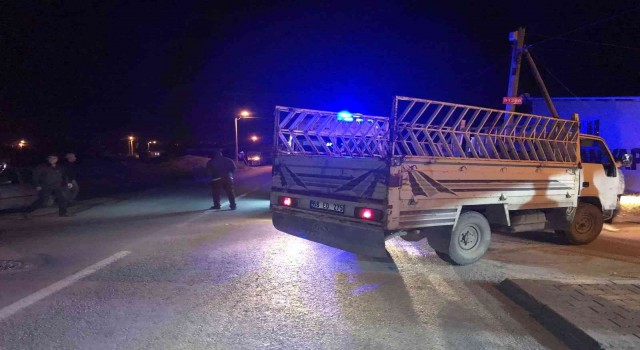 Konyada kamyonet ile motosiklet çarpıştı: 2 yaralı