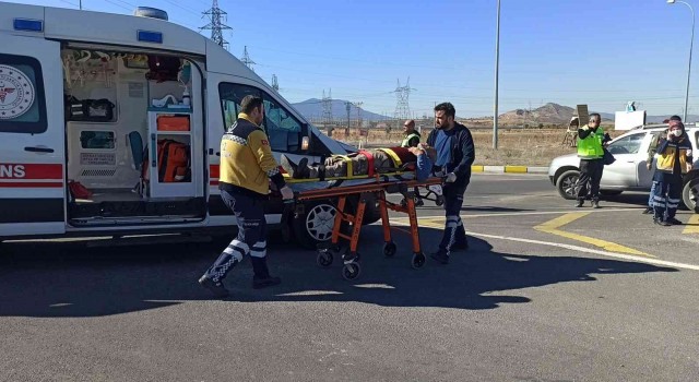 Konyada trafik kazası: 2 yaralı