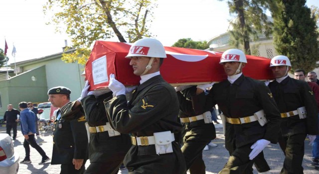Kore Gazisi son yolculuğuna askeri törenle uğurlandı