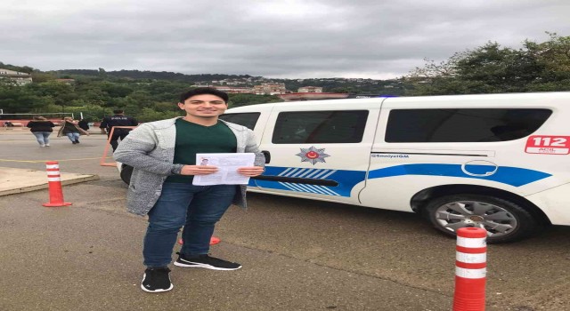 KPSSye geç kalan 8 adayın imdadına polis yetişti