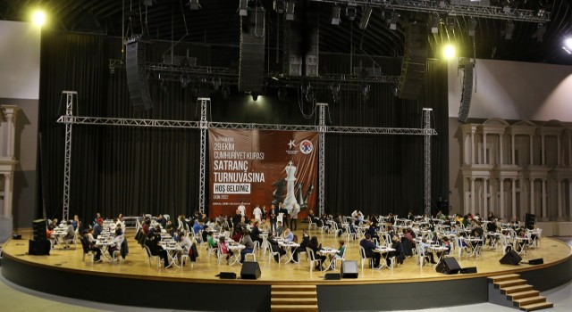 Küçükçekmecede 29 Ekim Satranç Turnuvası heyecanı