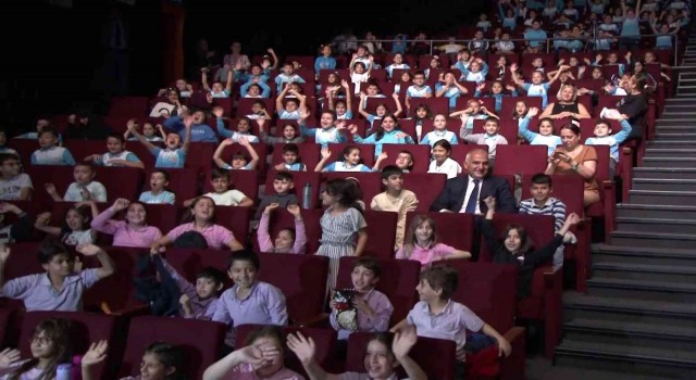 Kültür ve Turizm Bakanlığı ‘Sinemaya Gitmeyen Çocuk Kalmasın etkinliğini tekrar hayata geçirdi