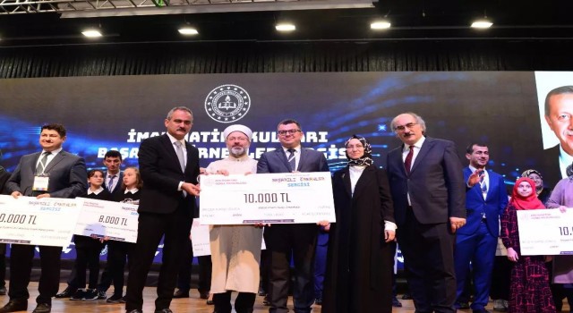 Kütahya Ahteri İmam-Hatip Ortaokulu Başarılı Örnekler Sergisinde Türkiye birincisi oldu