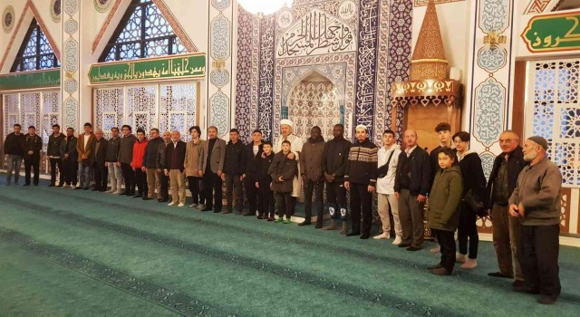 Kütahya Müftülük Külliyesinde sabah namazı buluşması