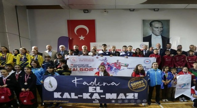Kütahyada “Sporun Enleri” ödül töreni