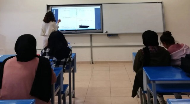 Kütahyada YÖS hazırlık kursu açıldı