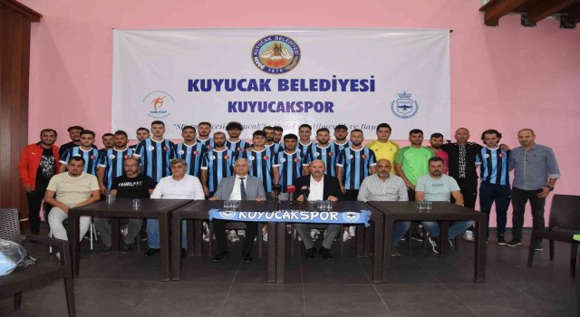 Kuyucaksporda imzalar atıldı