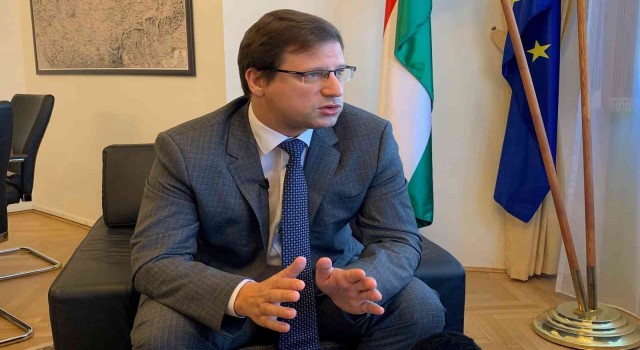 Macaristan: Rus gazına yönelik yeni AB yaptırımlarına izin vermeyeceğiz