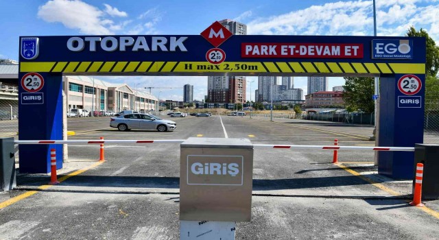Macunköy Metro İstasyonunda ‘Park et devam et dönemi başladı