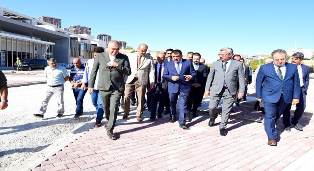 Malatyaya yeni bir alışveriş merkezi kazandırılıyor