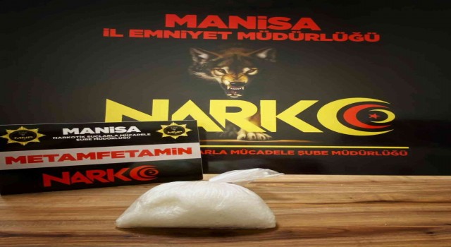 Manisada durdurulan araçta 1 kilogram metamfetamin ele geçirildi