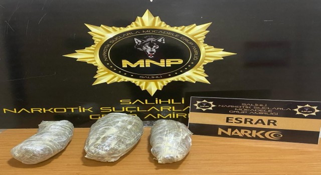 Manisada esrarla yakalanan 2 kişi tutuklandı