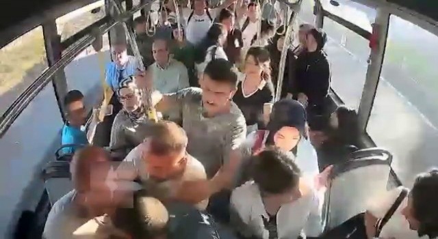 Mardinde sağlık çalışanı ve otobüs şoförü kalp krizi geçiren yolcu için seferber oldu