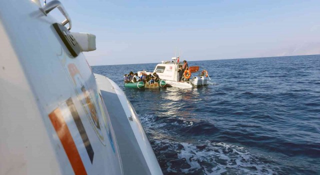 Marmaris ve Datçada 82 düzensiz göçmen kurtarıldı