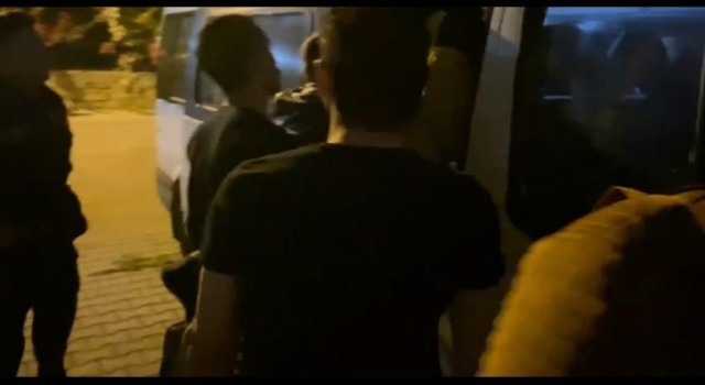 Marmariste bir otelde  66 düzensiz göçmen yakalandı