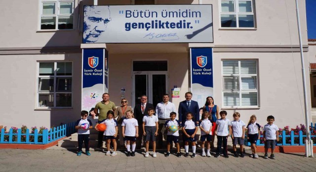 Marmariste en çok pil toplayan okullar ödüllendirildi