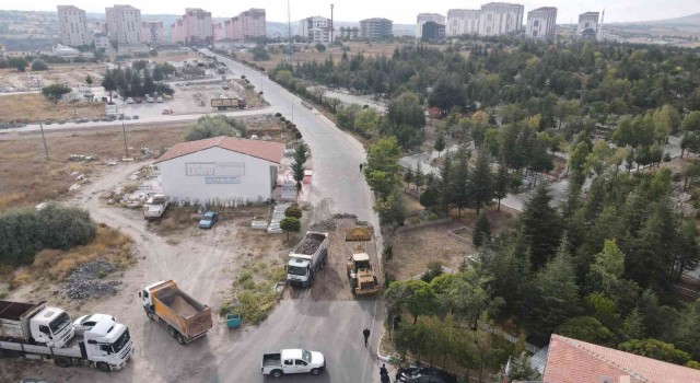Mehmet Akif Ersoy Mahallesinde altyapı yenileme ve sıcak asfalt çalışmaları başladı