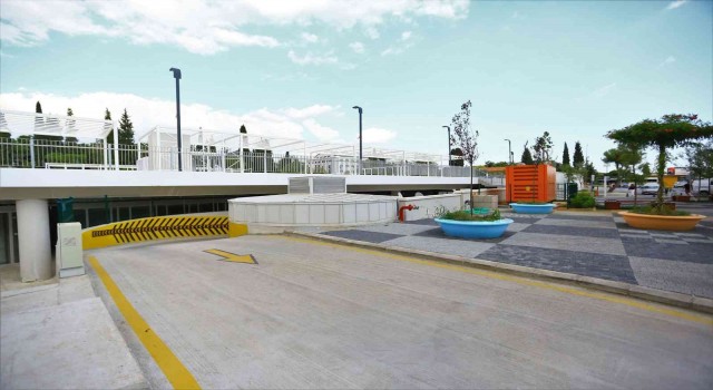 Menteşe Kent Meydanı açılışa hazırlanıyor